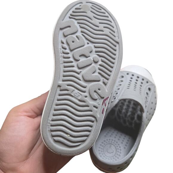 Native Green Gray Jefferson Slip-On Shoes Size: 7 - Picture 4 of 4